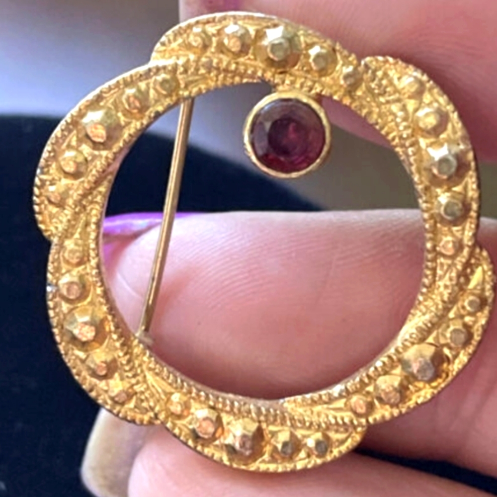 Vintage Textured Open Circle Brooch with Faceted Garnet Color Crystal